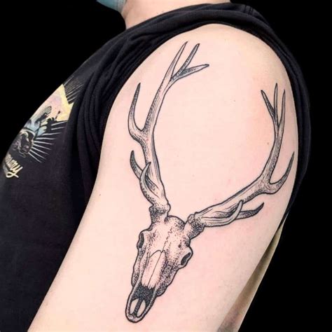 Tattoos deer skull - Deer skull tattoos have become very much popular in the present time especially amongst men. People who prefer this tattoo generally want to portray their love for deer as a graceful animal. The ultimate meaning of this deer chest tattoo with the skull is to show respect for that particular thing that has nourished their body and soul as a …